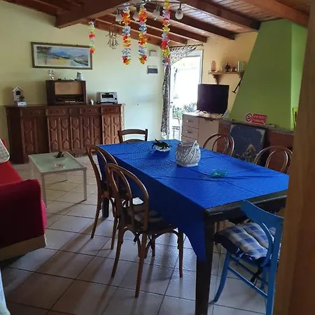 Casa Intera Indipendente Con Giardino Privato *